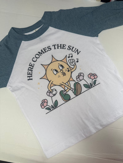 3-4 years Here comes the sun raglan