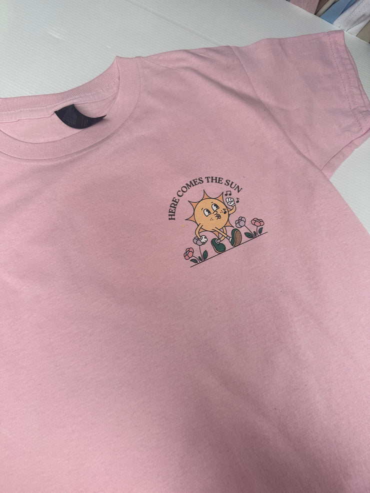 5-6 (oversized) Here comes the sun pink tee