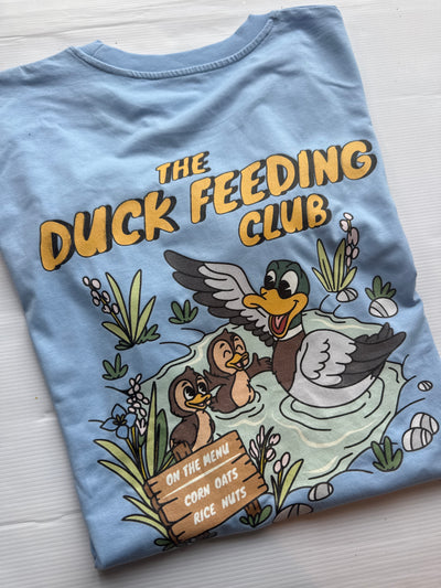 Large 14/16 the duck feeding club blue soul tshirt