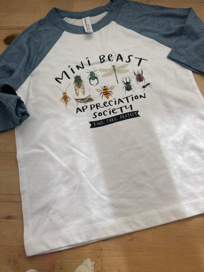 4/5 years PRE-MADE raglan mini beast