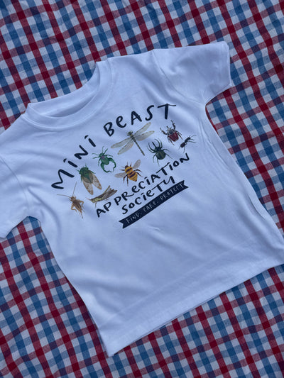 2-3 years Mini beast white misfit tee