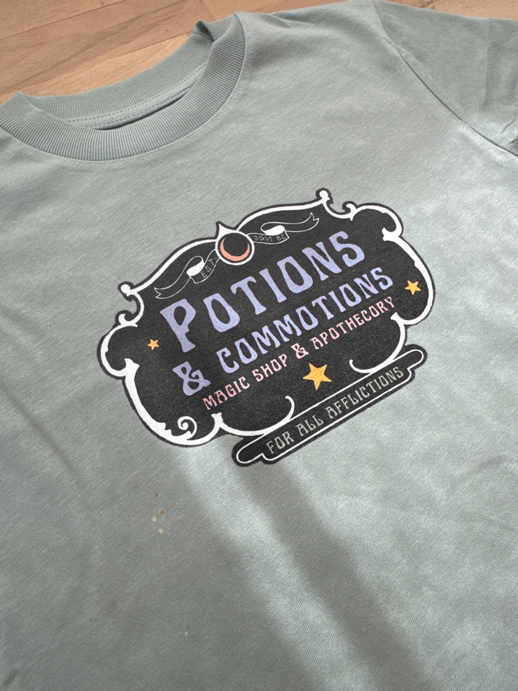 3/4 years MISFIT potions and commotions aloe tee