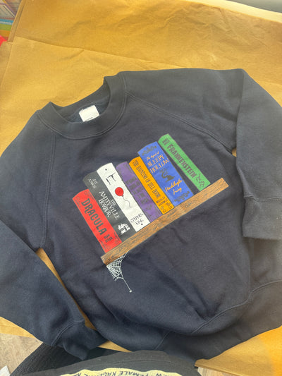 5-6 years Halloween books black sweater