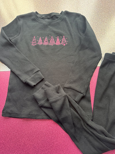 6/7 years Christmas trees robbed black set