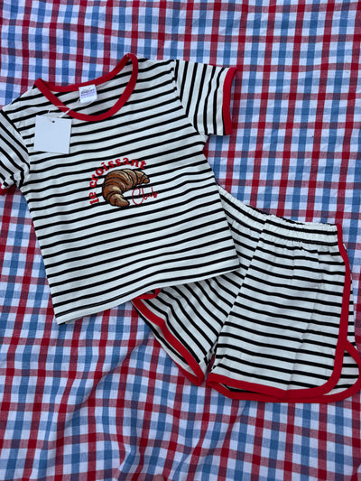 Le croissant club striped summer set